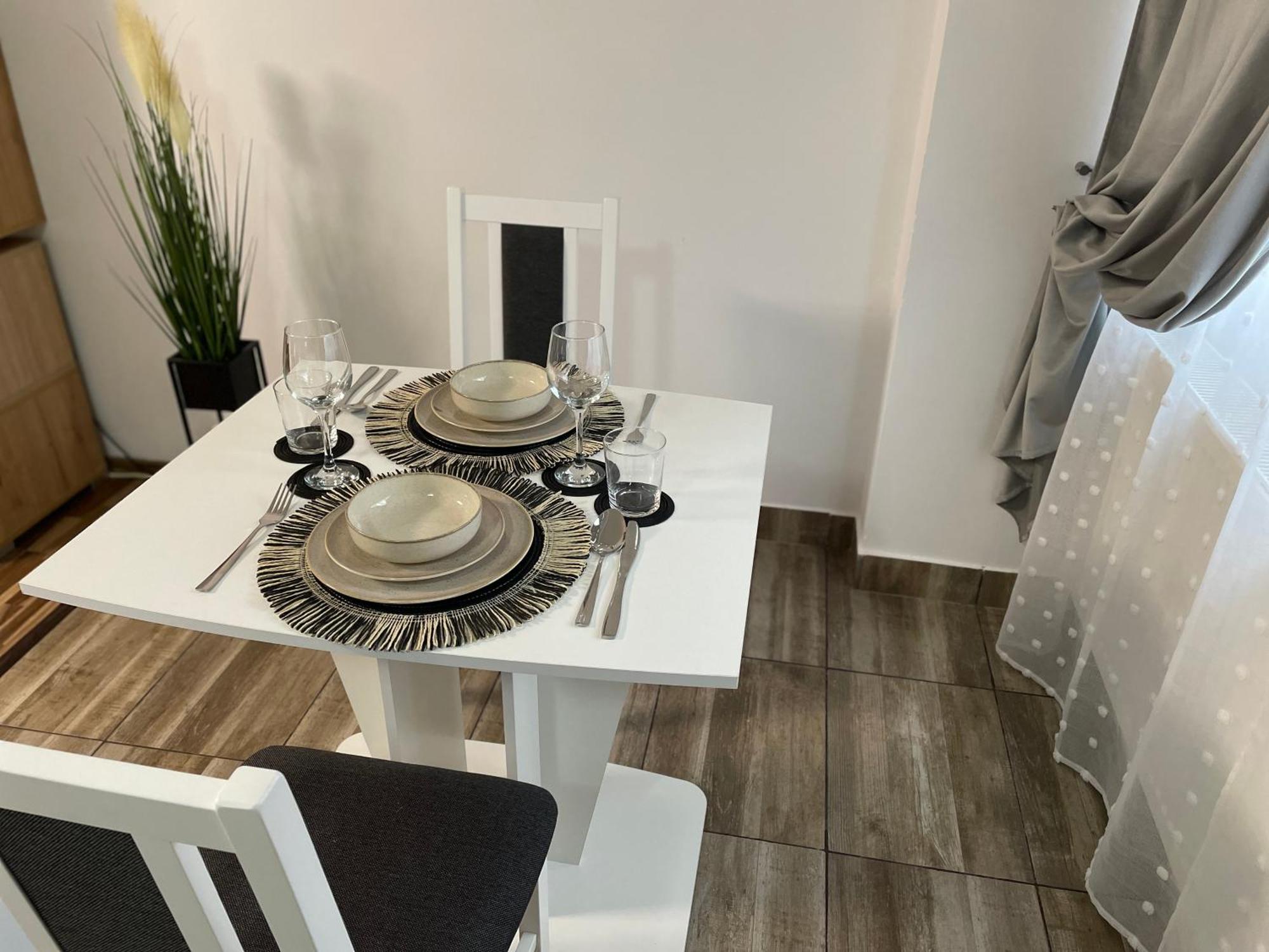 Central Studio Lcs Hunedoara Luaran gambar